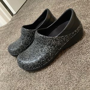 Women’s work clog crocs